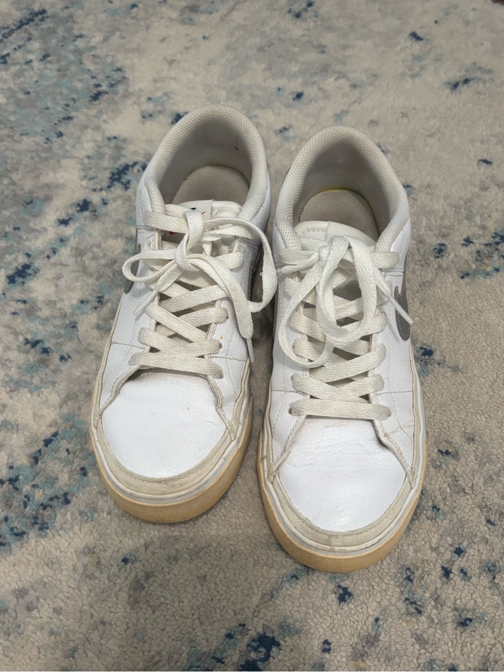 Nike White Low-Top Sneakers with Light Tan Sole
